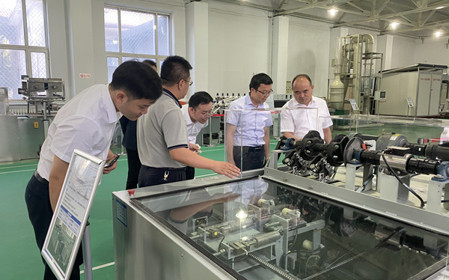 標(biāo)題：國(guó)機(jī)智能科技有限公司總經(jīng)理助理馮偉一行到呼和浩特分院調(diào)研交流
瀏覽次數(shù)：1683
發(fā)表時(shí)間：2024-06-14